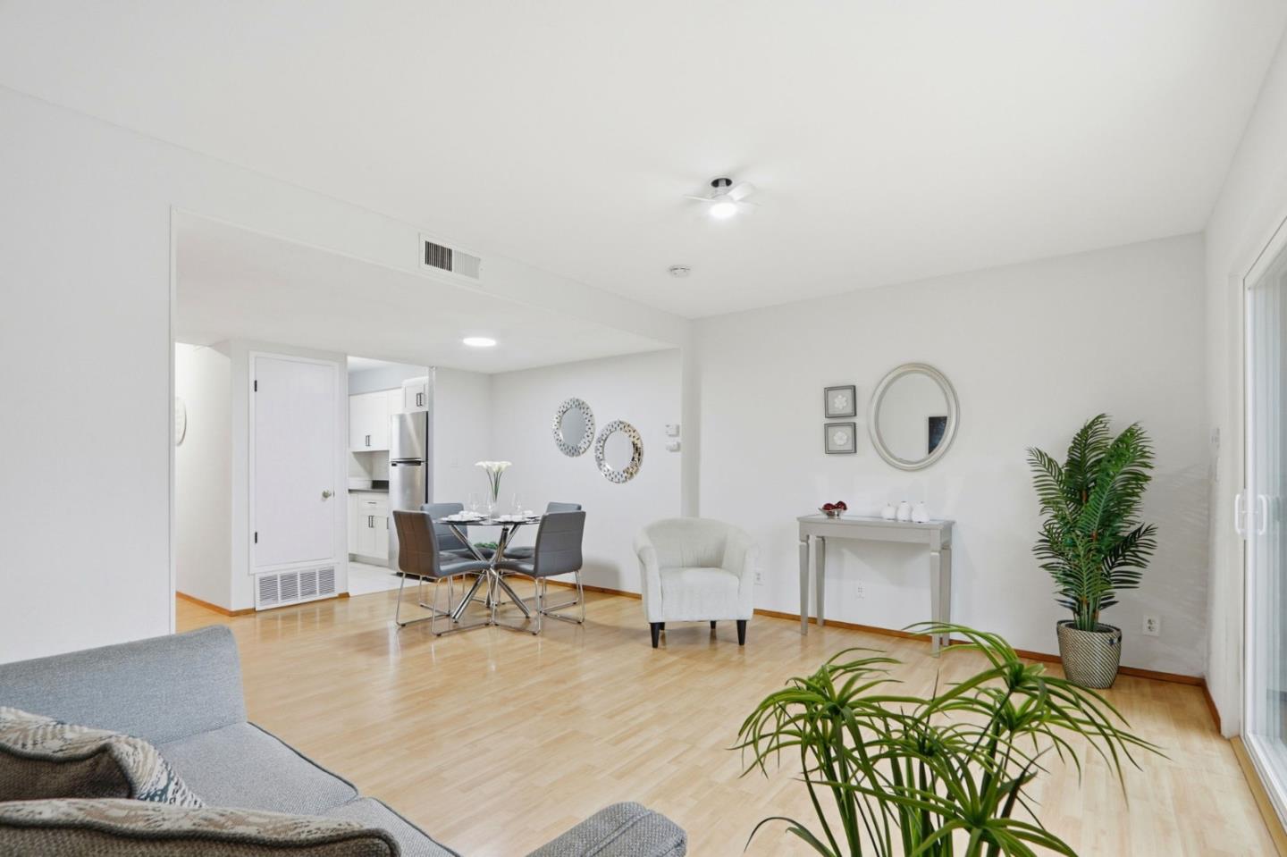 Detail Gallery Image 8 of 32 For 2507 Bankhead Way, San Jose,  CA 95121 - 2 Beds | 1/1 Baths