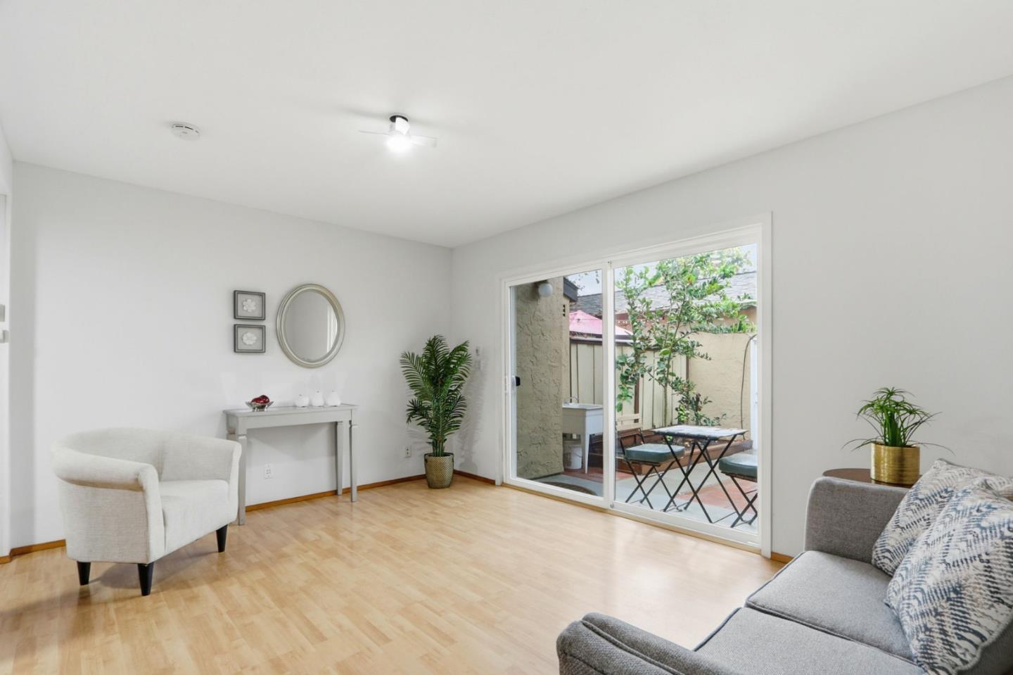 Detail Gallery Image 9 of 32 For 2507 Bankhead Way, San Jose,  CA 95121 - 2 Beds | 1/1 Baths