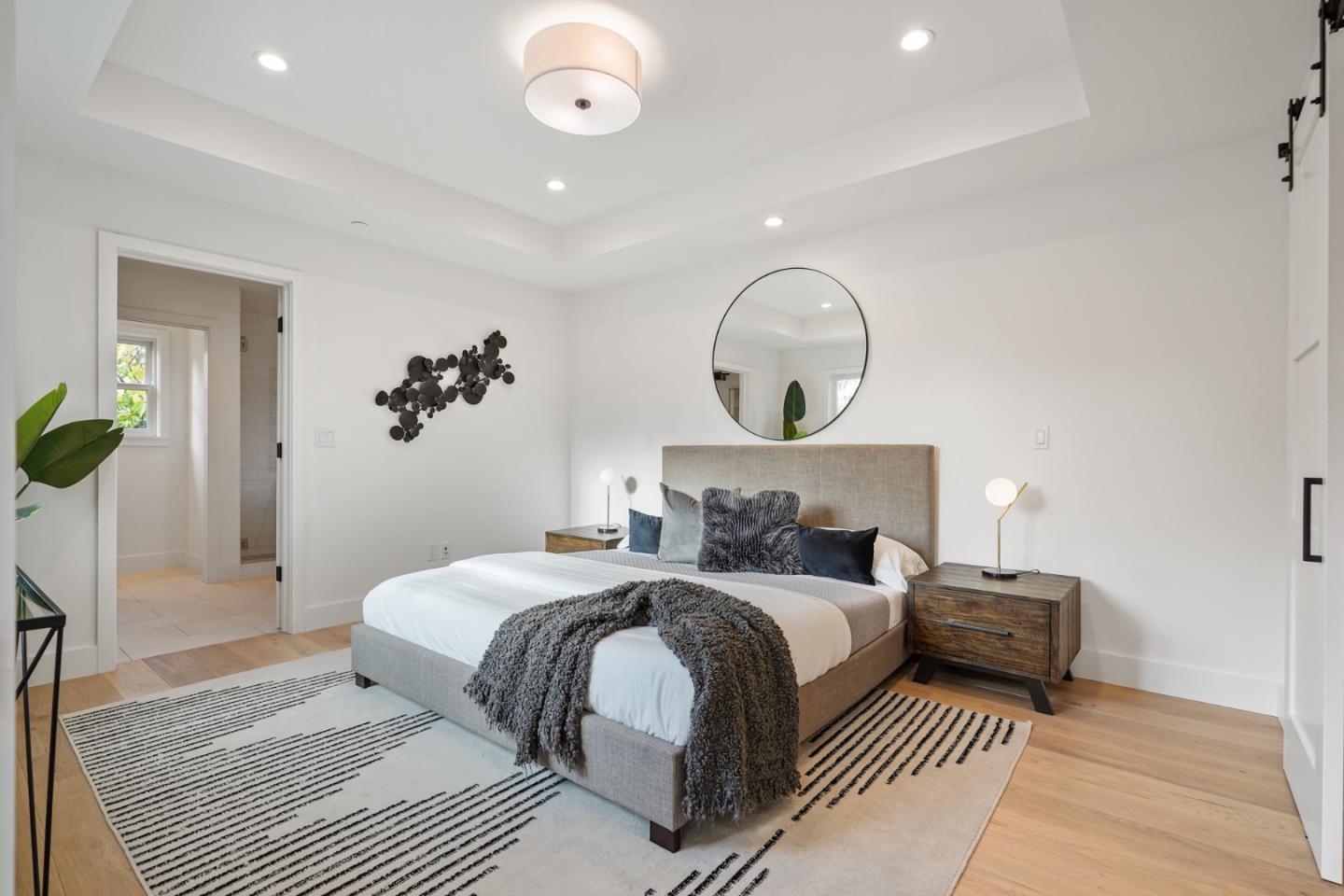 Detail Gallery Image 13 of 19 For 1642 Anamor St, Redwood City,  CA 94061 - 4 Beds | 2/1 Baths