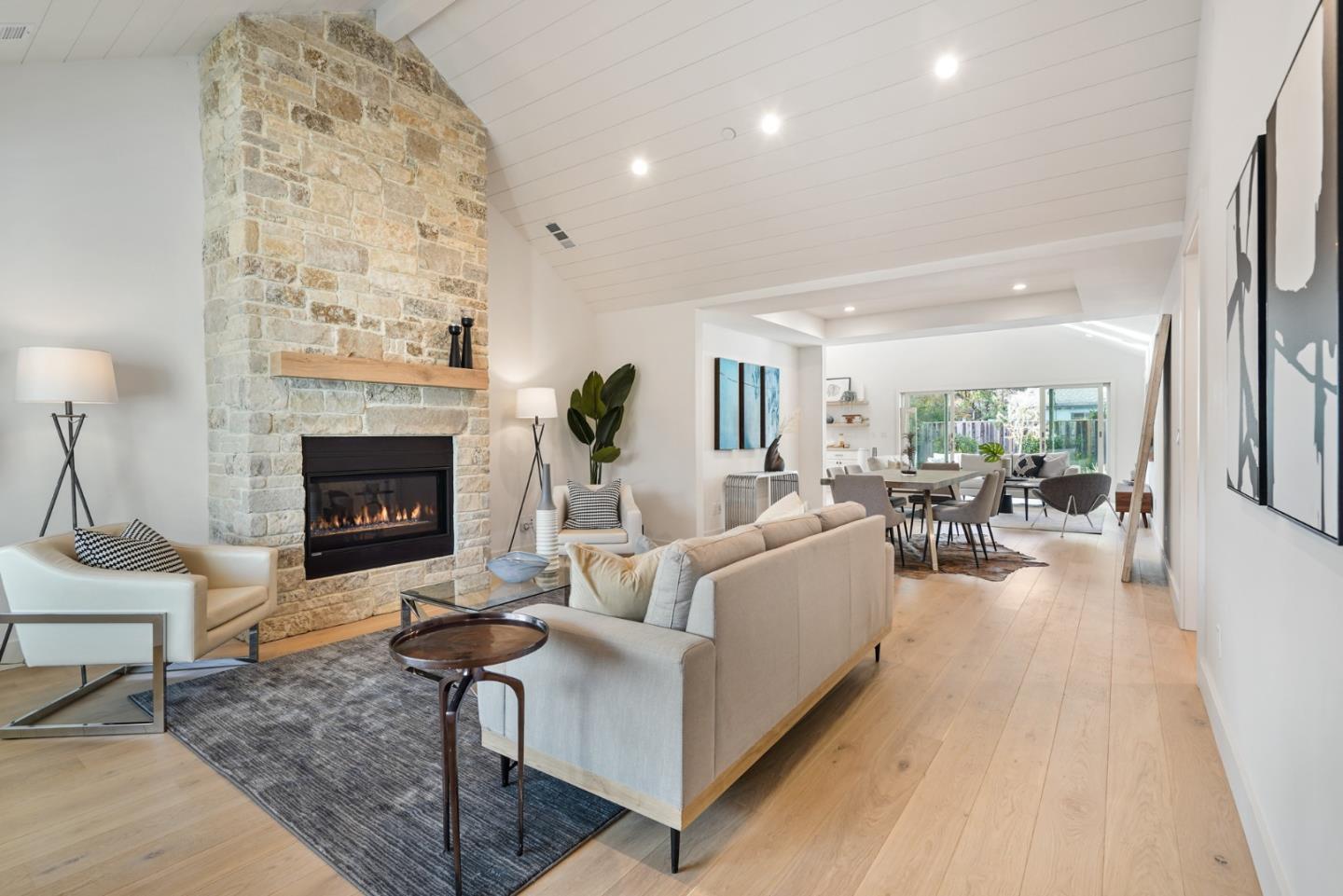 Detail Gallery Image 2 of 19 For 1642 Anamor St, Redwood City,  CA 94061 - 4 Beds | 2/1 Baths