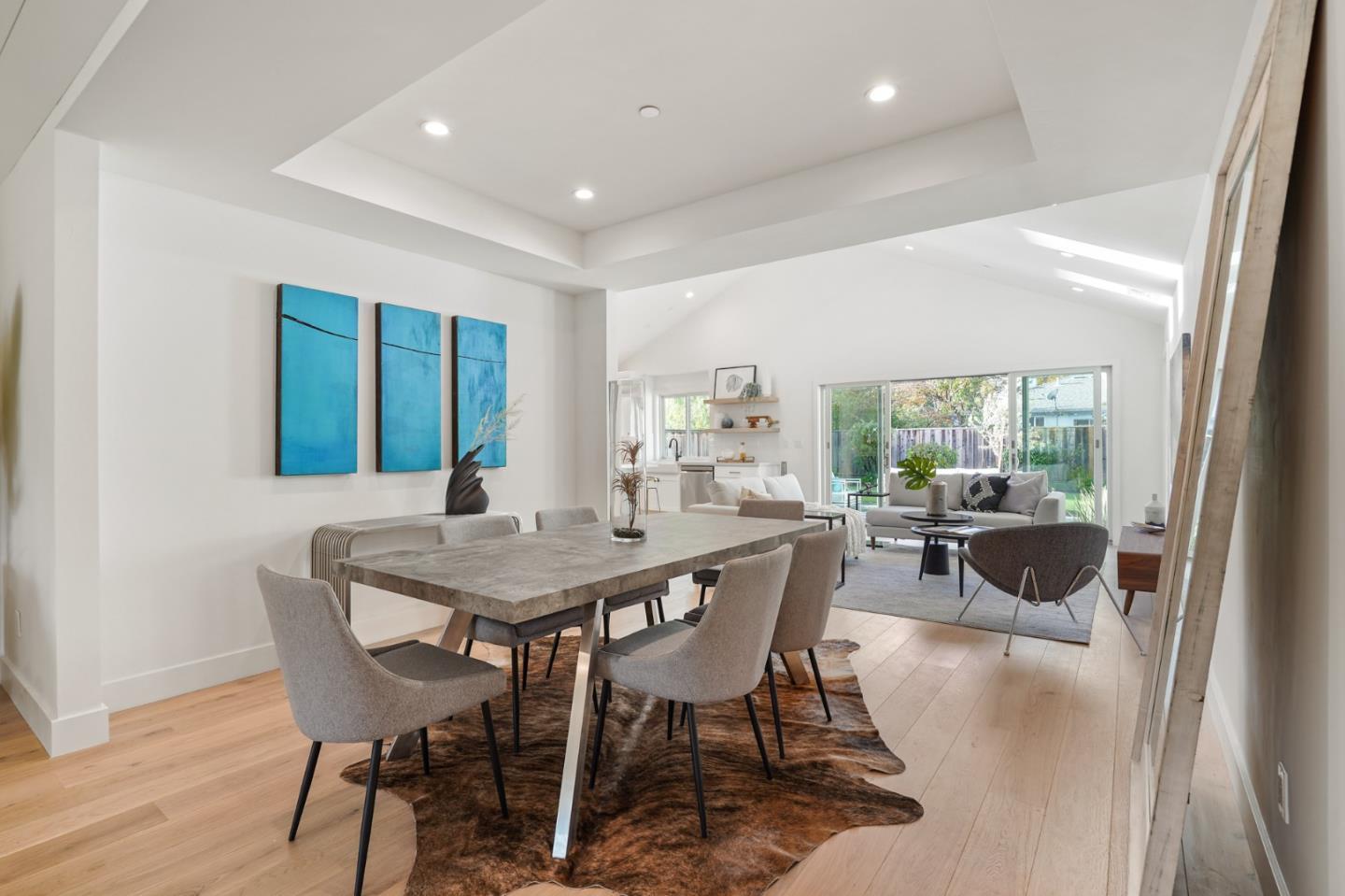 Detail Gallery Image 3 of 19 For 1642 Anamor St, Redwood City,  CA 94061 - 4 Beds | 2/1 Baths