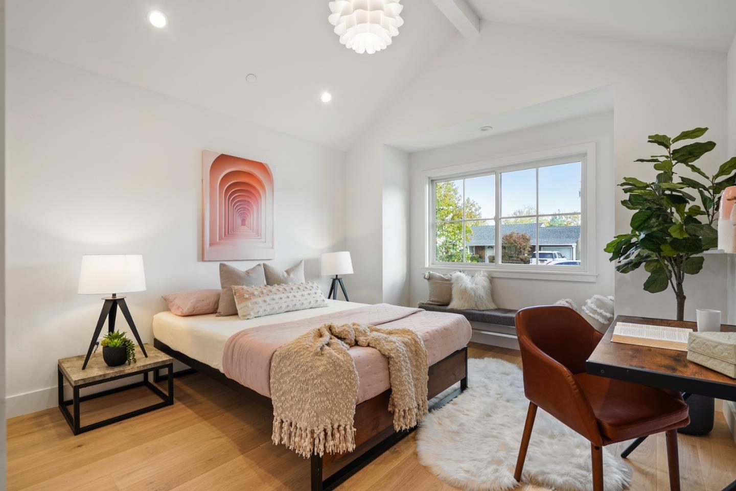 Detail Gallery Image 9 of 19 For 1642 Anamor St, Redwood City,  CA 94061 - 4 Beds | 2/1 Baths