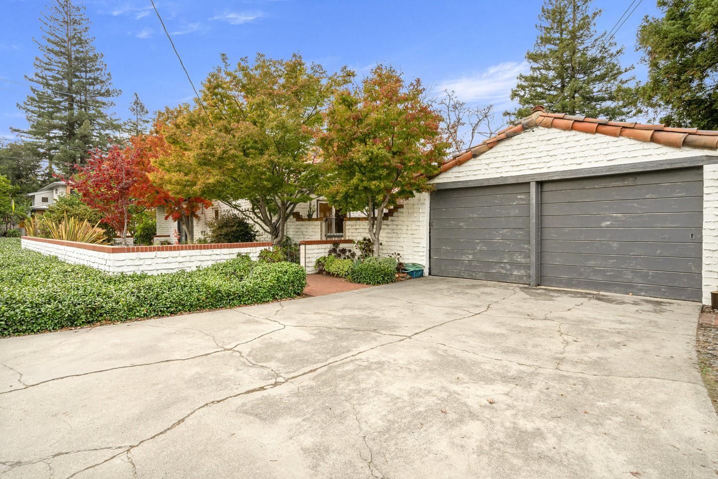 Detail Gallery Image 19 of 76 For 3691 Laguna Ave, Palo Alto,  CA 94306 - 3 Beds | 2 Baths