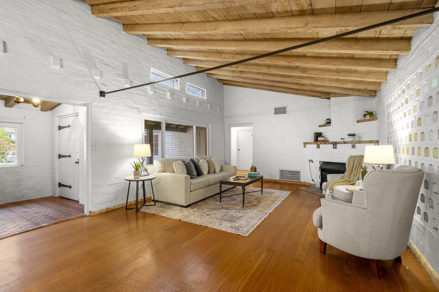 Detail Gallery Image 25 of 76 For 3691 Laguna Ave, Palo Alto,  CA 94306 - 3 Beds | 2 Baths