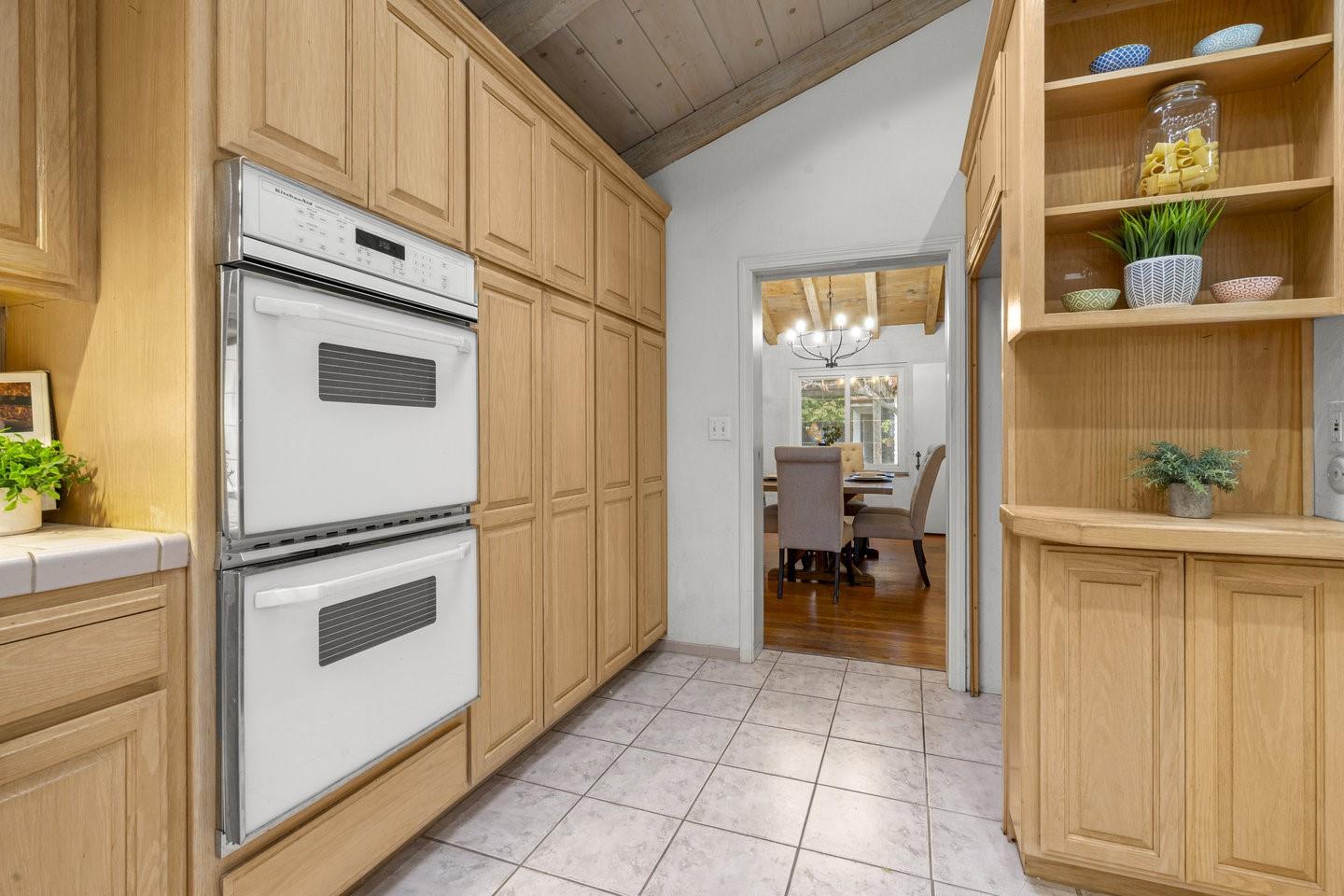 Detail Gallery Image 35 of 76 For 3691 Laguna Ave, Palo Alto,  CA 94306 - 3 Beds | 2 Baths