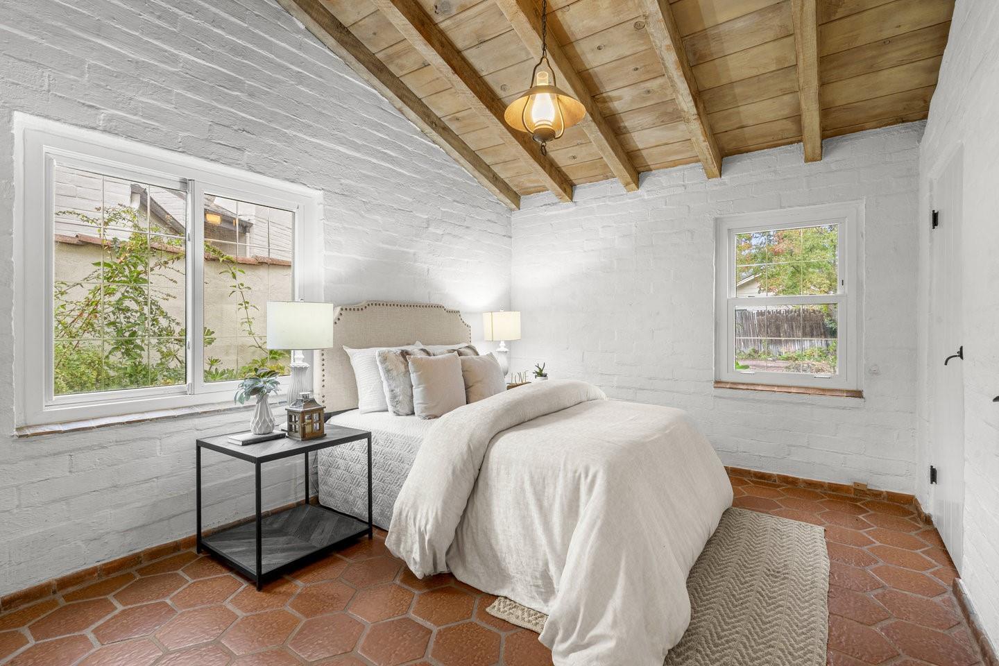 Detail Gallery Image 43 of 76 For 3691 Laguna Ave, Palo Alto,  CA 94306 - 3 Beds | 2 Baths