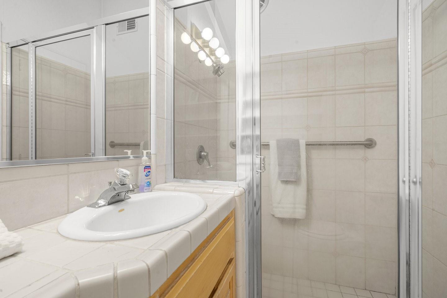 Detail Gallery Image 54 of 76 For 3691 Laguna Ave, Palo Alto,  CA 94306 - 3 Beds | 2 Baths