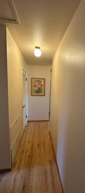 Detail Gallery Image 16 of 54 For 525 Wellington Dr, San Carlos,  CA 94070 - 4 Beds | 3 Baths