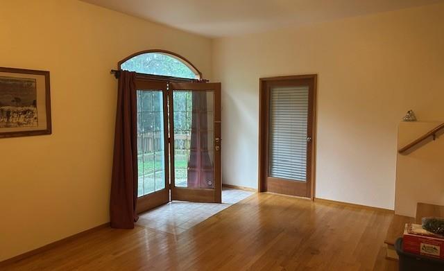 Detail Gallery Image 30 of 54 For 525 Wellington Dr, San Carlos,  CA 94070 - 4 Beds | 3 Baths