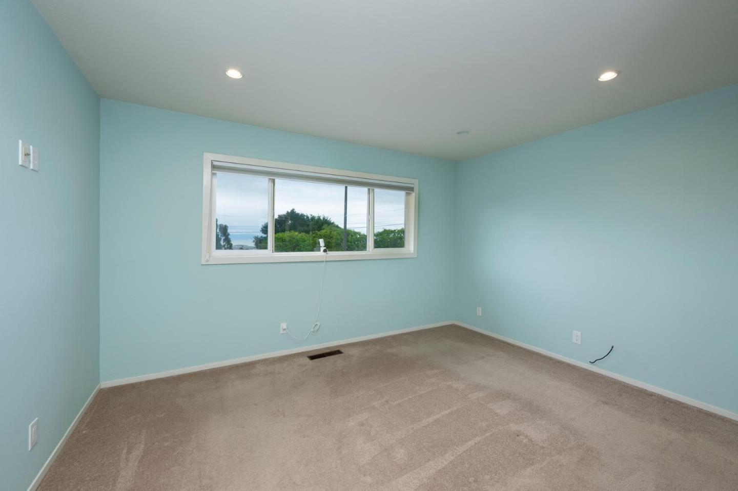 Detail Gallery Image 15 of 39 For 1089 Sycamore Dr, Millbrae,  CA 94030 - 3 Beds | 2 Baths