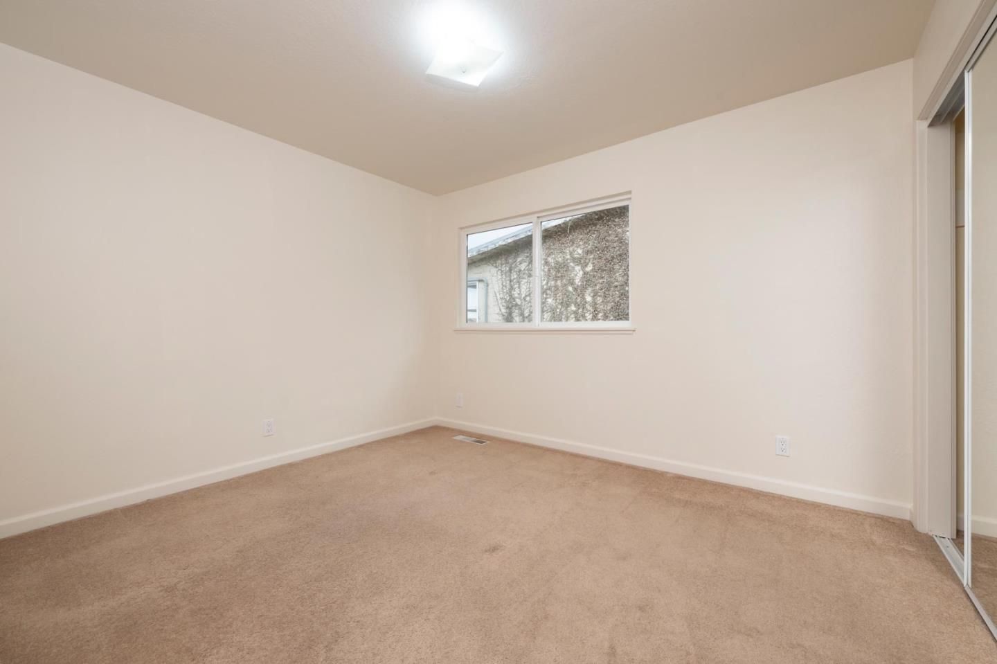 Detail Gallery Image 19 of 39 For 1089 Sycamore Dr, Millbrae,  CA 94030 - 3 Beds | 2 Baths