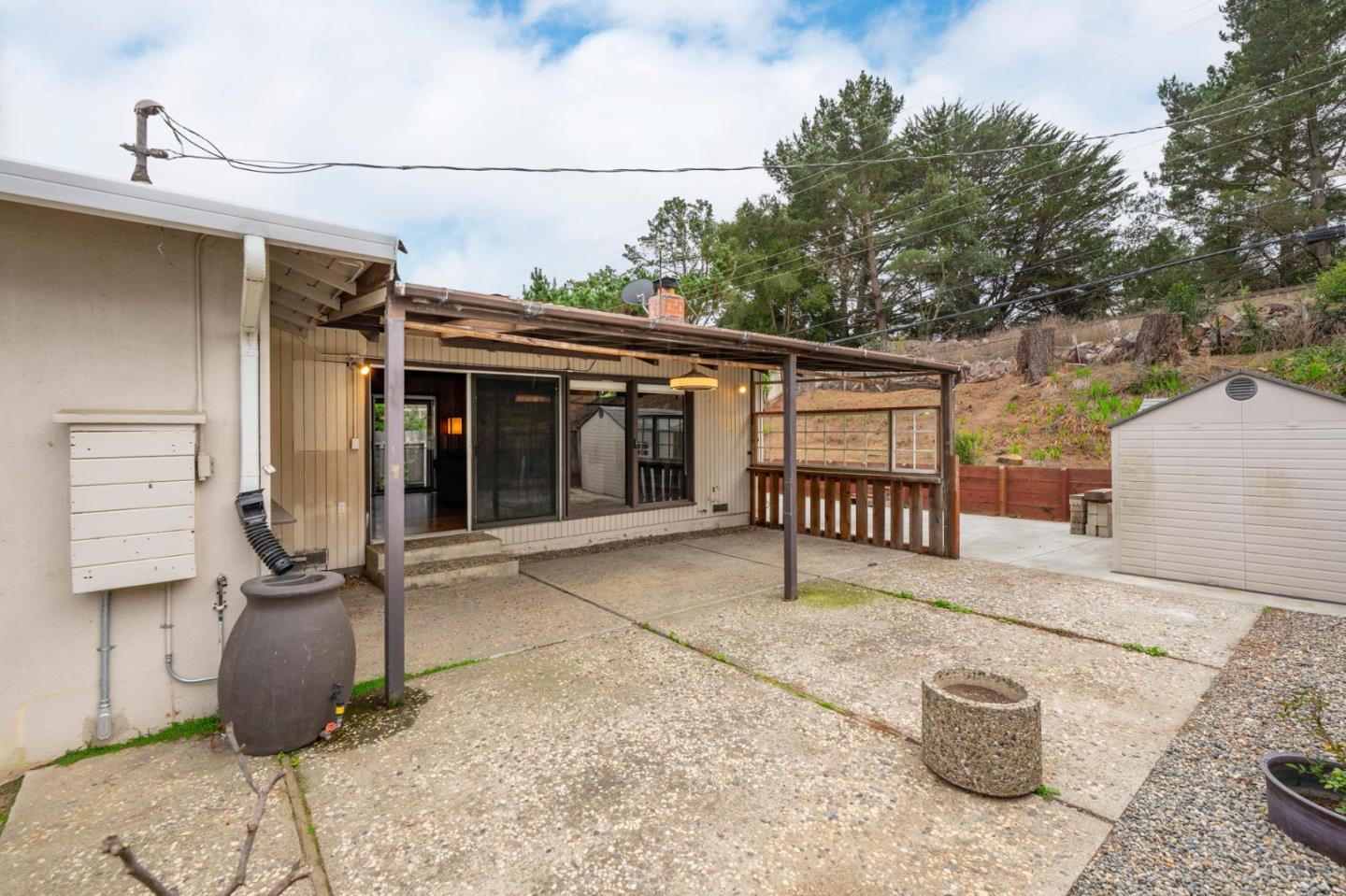 Detail Gallery Image 23 of 39 For 1089 Sycamore Dr, Millbrae,  CA 94030 - 3 Beds | 2 Baths