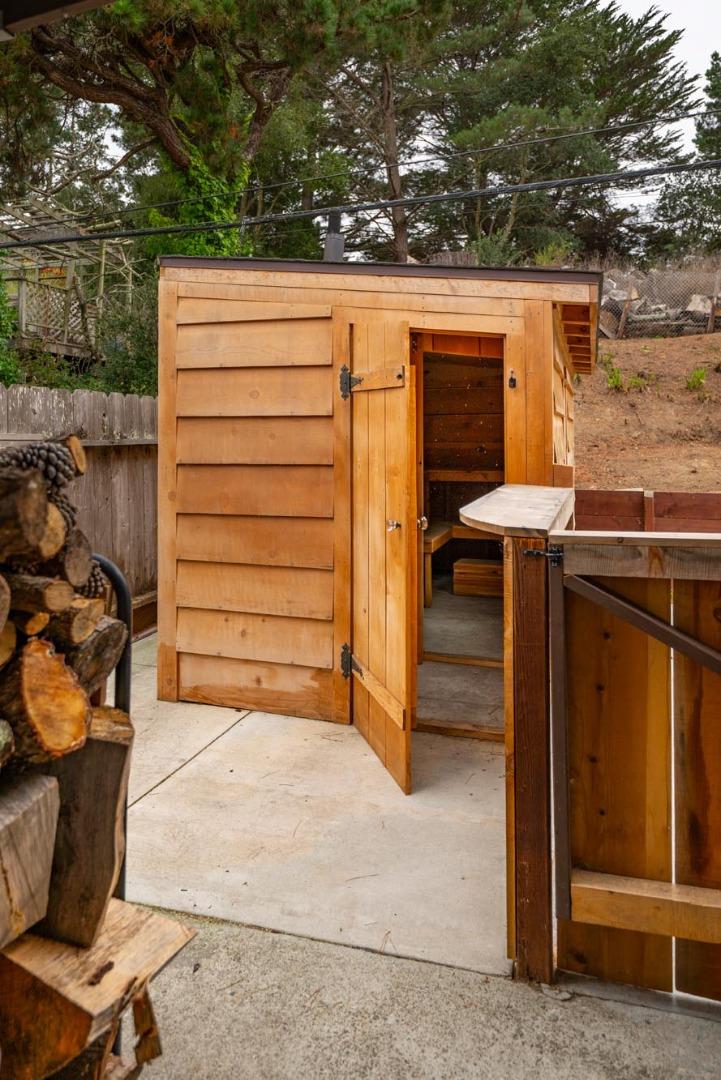 Detail Gallery Image 27 of 39 For 1089 Sycamore Dr, Millbrae,  CA 94030 - 3 Beds | 2 Baths