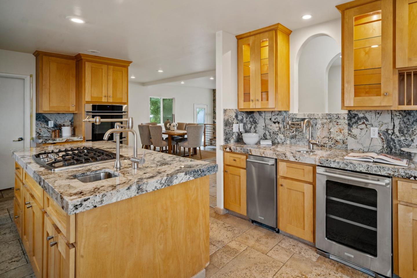 Detail Gallery Image 14 of 30 For 320 El Caminito Rd, Carmel Valley,  CA 93924 - 3 Beds | 2/1 Baths