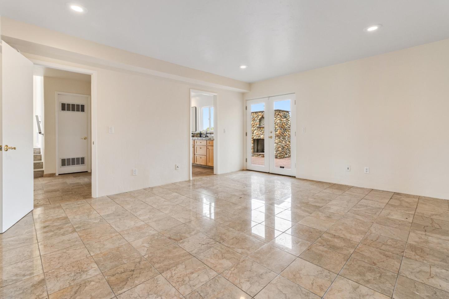 Detail Gallery Image 33 of 62 For 320 El Caminito Rd, Carmel Valley,  CA 93924 - 3 Beds | 2/1 Baths