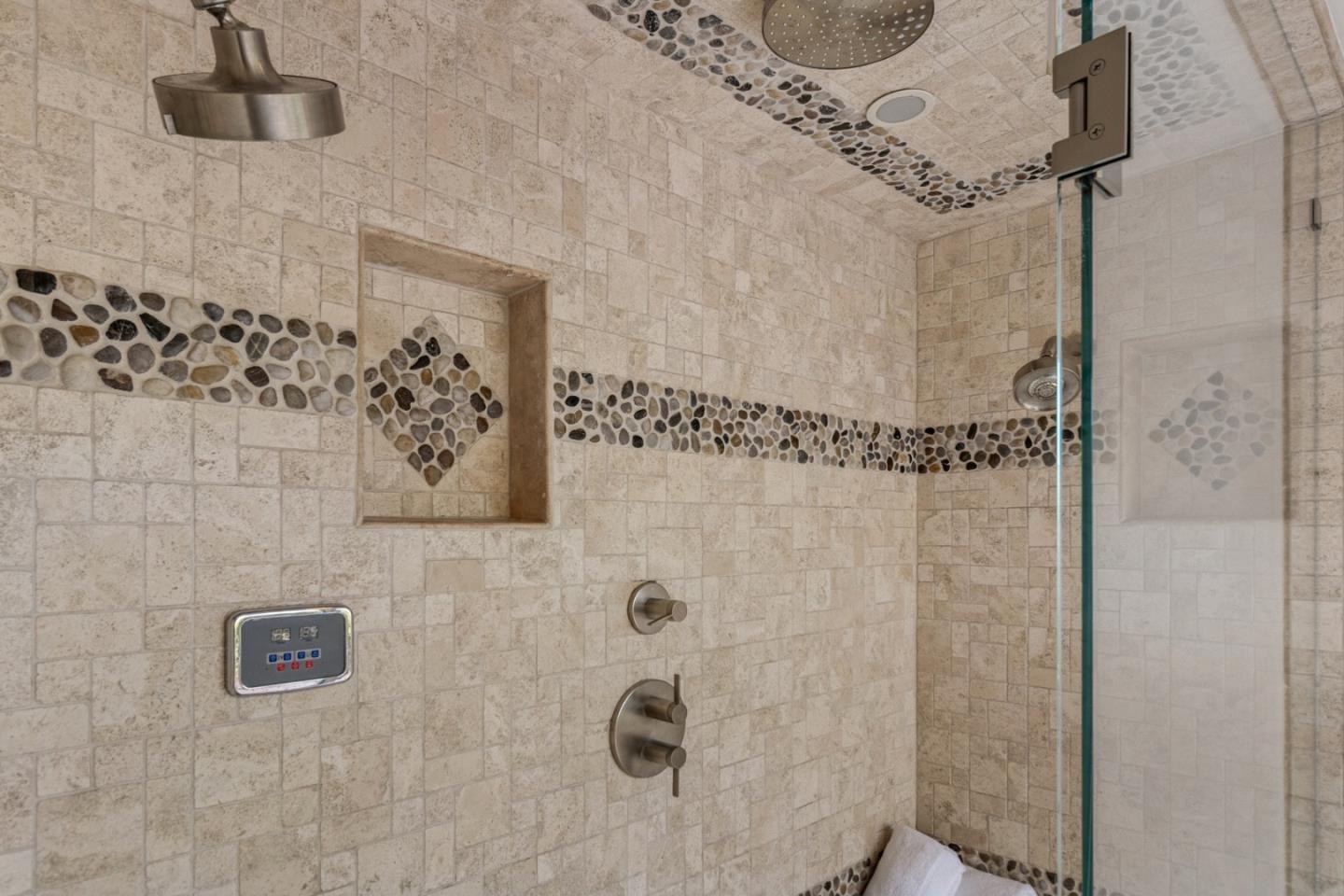 Detail Gallery Image 40 of 62 For 320 El Caminito Rd, Carmel Valley,  CA 93924 - 3 Beds | 2/1 Baths