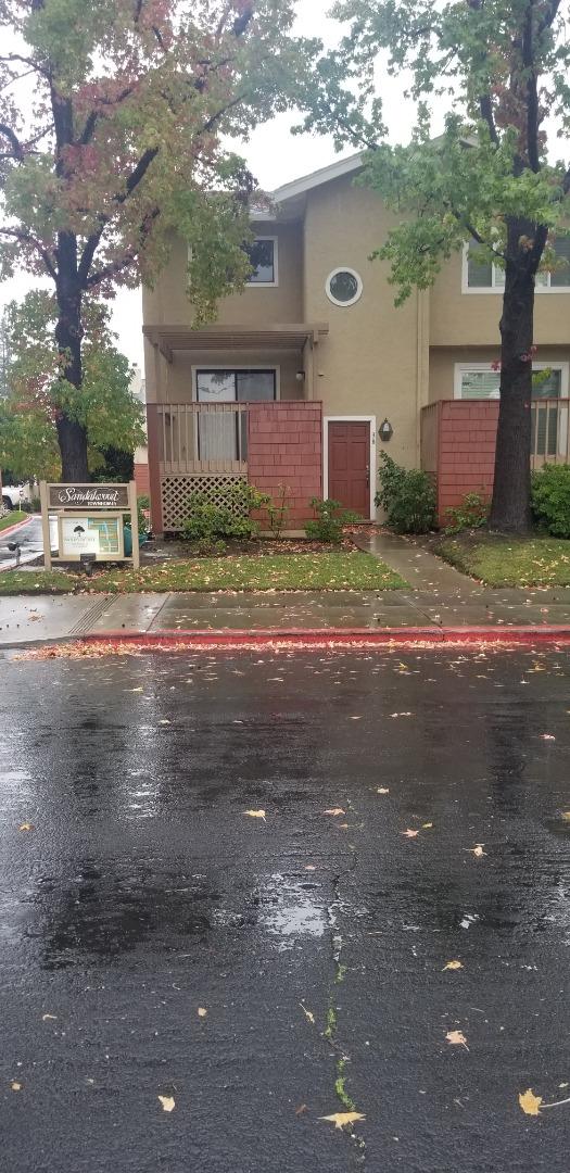 Detail Gallery Image 1 of 8 For 38 E Latimer Ave, Campbell,  CA 95008 - 1 Beds | 1/1 Baths