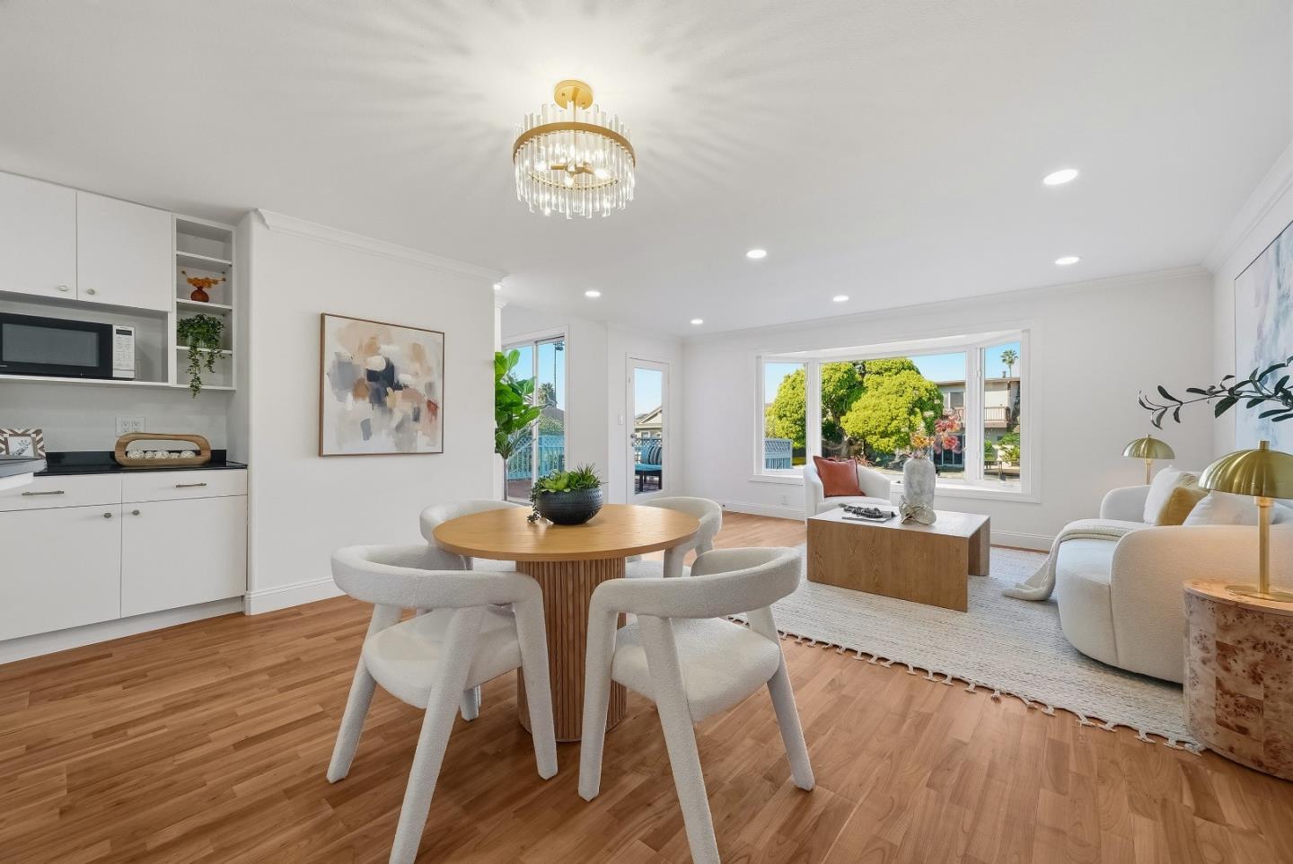 Detail Gallery Image 14 of 41 For 142 Shooting Star Isle, Foster City,  CA 94404 - 4 Beds | 2/1 Baths