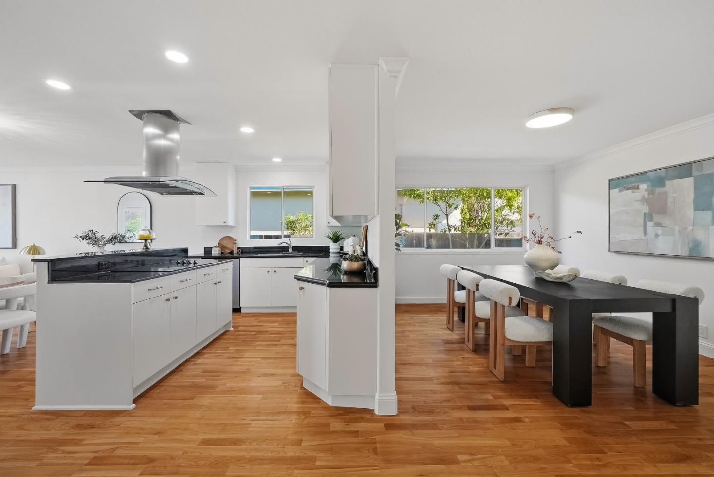 Detail Gallery Image 18 of 41 For 142 Shooting Star Isle, Foster City,  CA 94404 - 4 Beds | 2/1 Baths