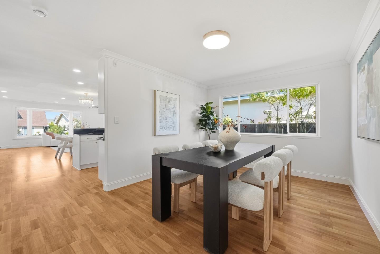 Detail Gallery Image 19 of 41 For 142 Shooting Star Isle, Foster City,  CA 94404 - 4 Beds | 2/1 Baths