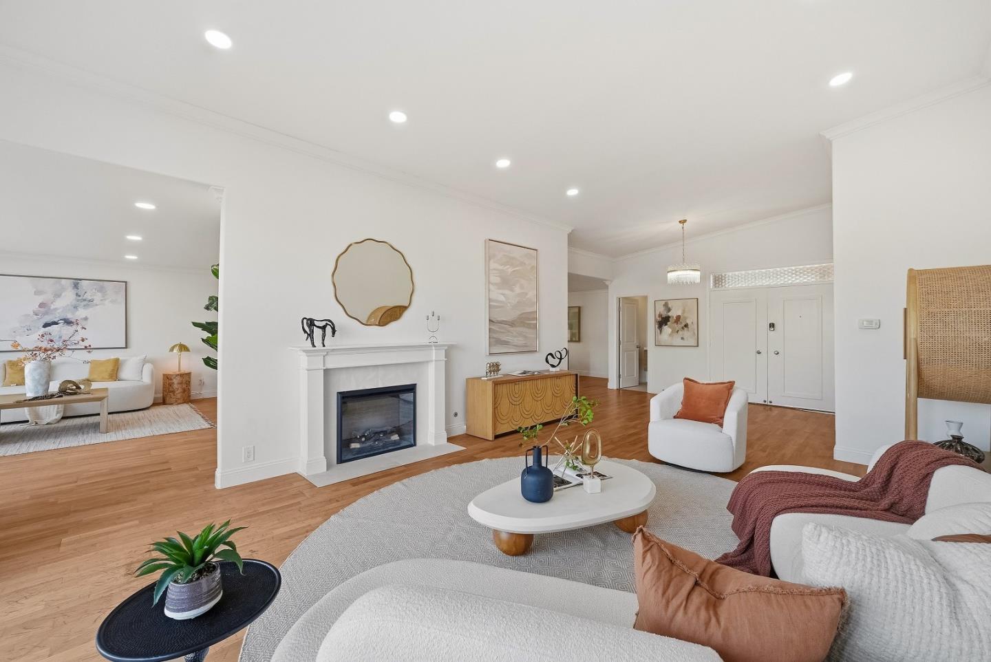 Detail Gallery Image 21 of 41 For 142 Shooting Star Isle, Foster City,  CA 94404 - 4 Beds | 2/1 Baths