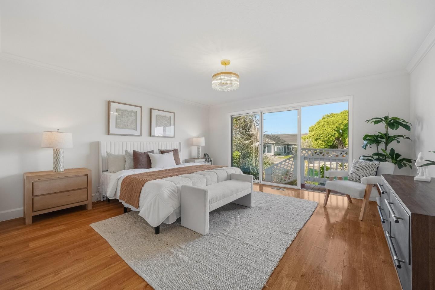 Detail Gallery Image 25 of 41 For 142 Shooting Star Isle, Foster City,  CA 94404 - 4 Beds | 2/1 Baths