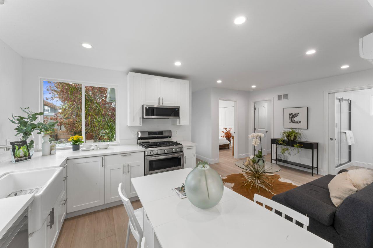 Detail Gallery Image 5 of 22 For 335 Monterey St, Brisbane,  CA 94005 - 2 Beds | 1 Baths