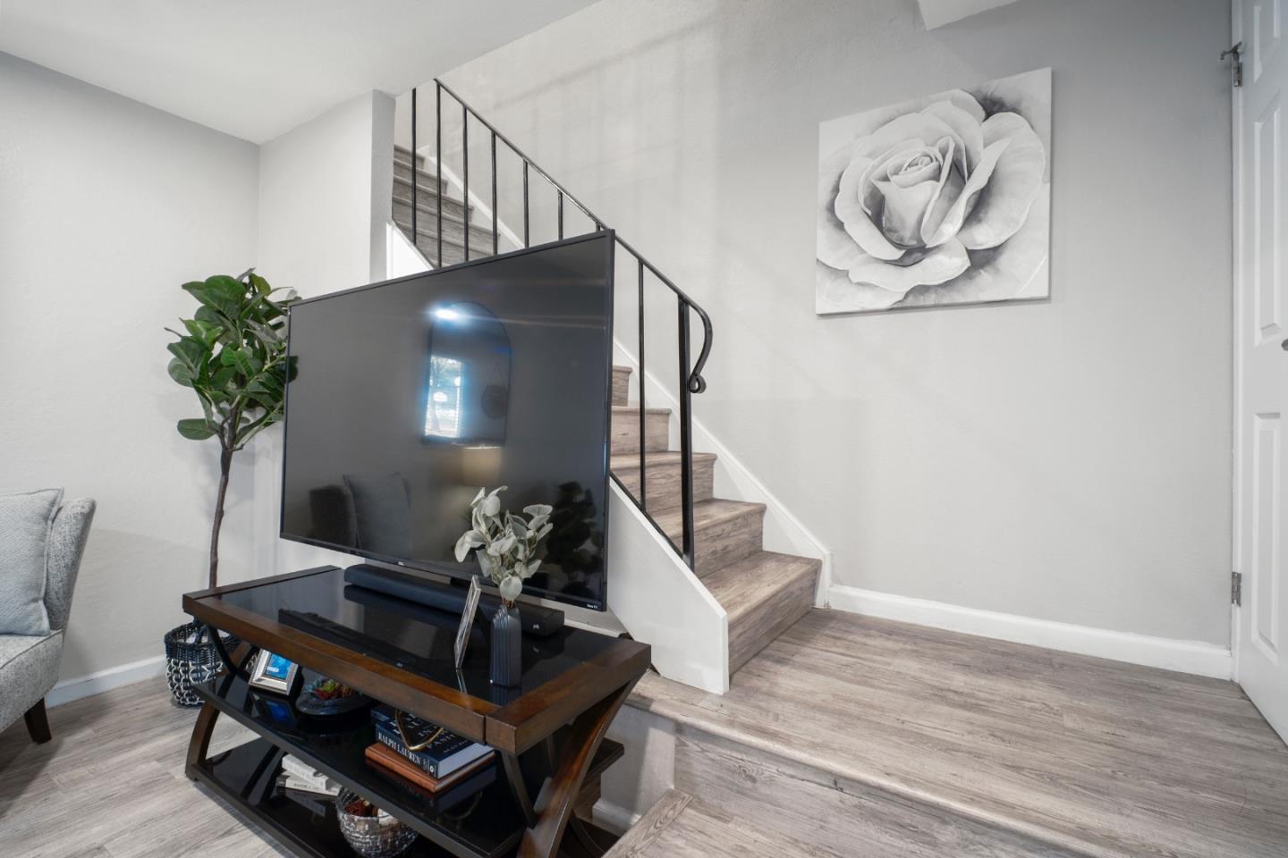 Detail Gallery Image 25 of 40 For 5393 Palm Grove Ct, San Jose,  CA 95123 - 3 Beds | 1/1 Baths