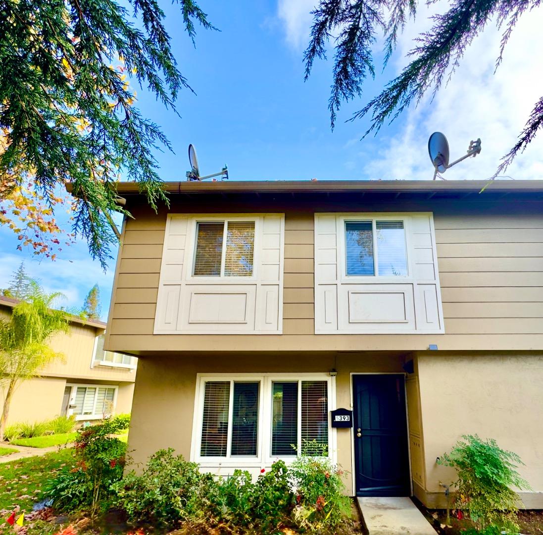 Detail Gallery Image 3 of 40 For 5393 Palm Grove Ct, San Jose,  CA 95123 - 3 Beds | 1/1 Baths