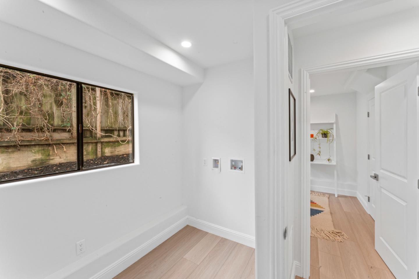 Detail Gallery Image 15 of 30 For 339 Monterey St, Brisbane,  CA 94005 - 2 Beds | 2/1 Baths