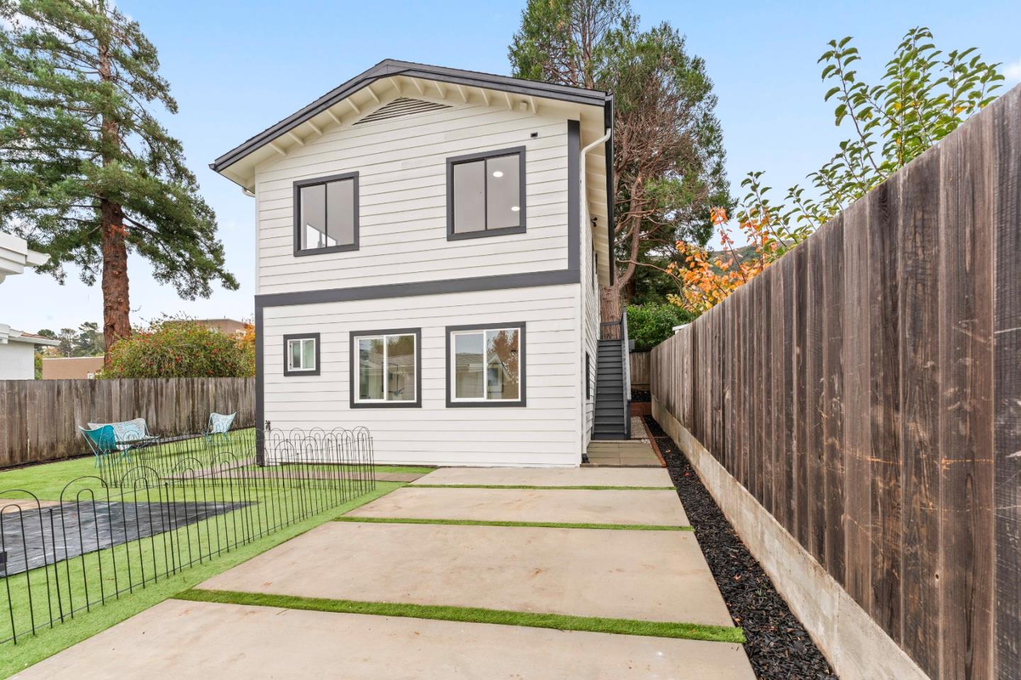 Detail Gallery Image 23 of 30 For 339 Monterey St, Brisbane,  CA 94005 - 2 Beds | 2/1 Baths