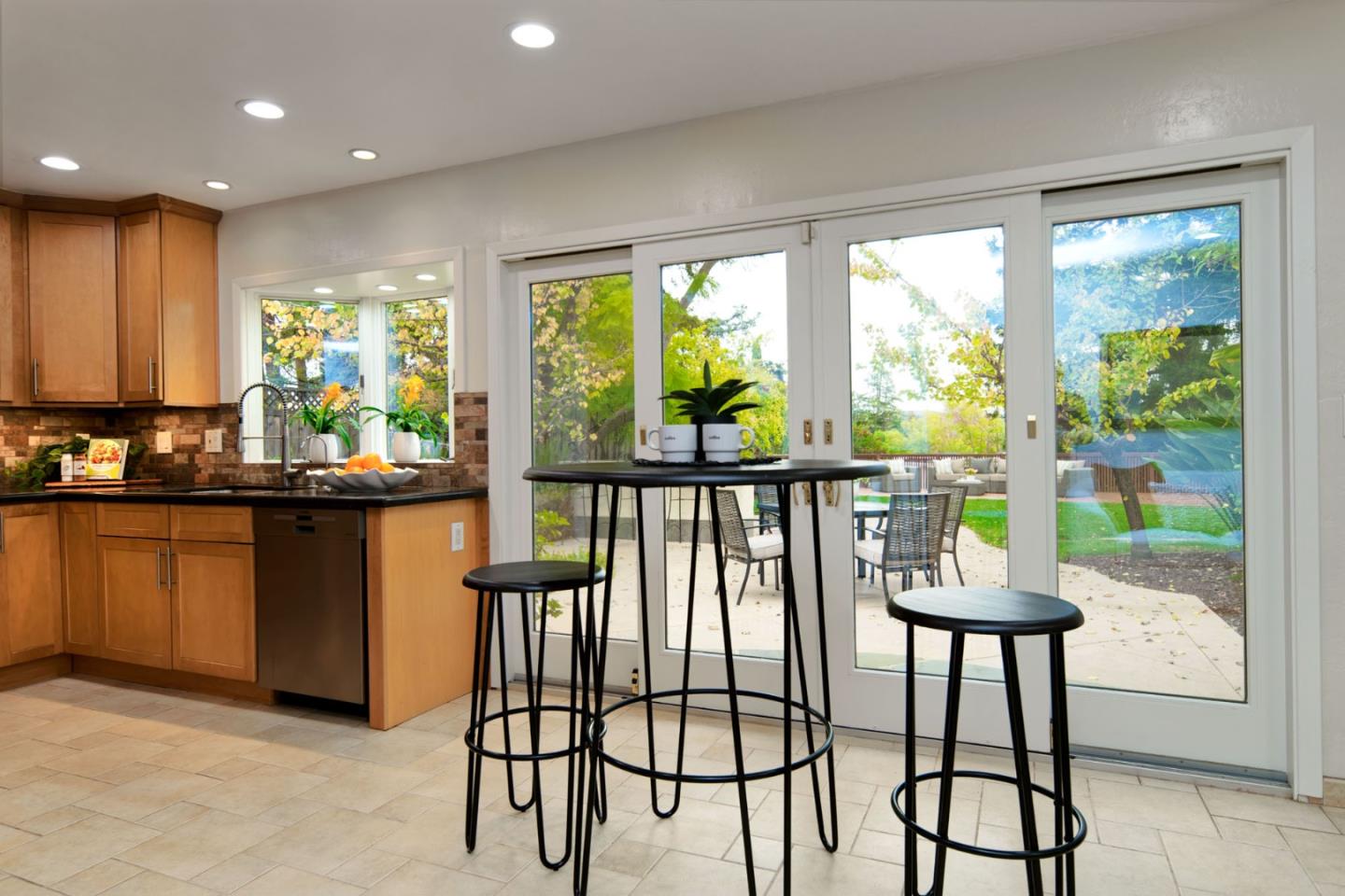 Detail Gallery Image 10 of 43 For 6228 via De Adrianna, San Jose,  CA 95120 - 3 Beds | 2 Baths