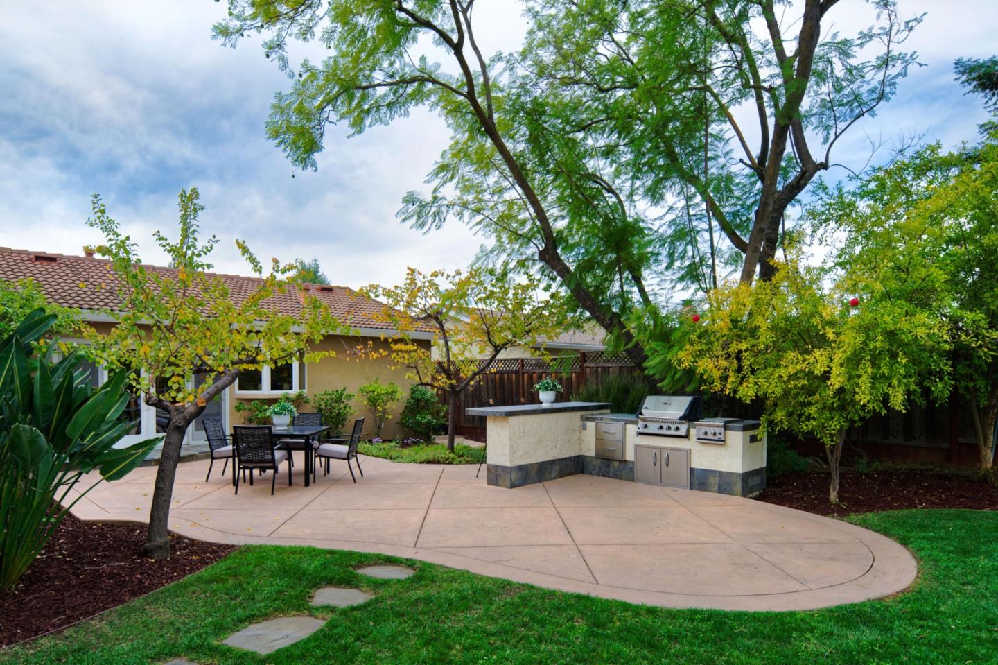 Detail Gallery Image 29 of 43 For 6228 via De Adrianna, San Jose,  CA 95120 - 3 Beds | 2 Baths