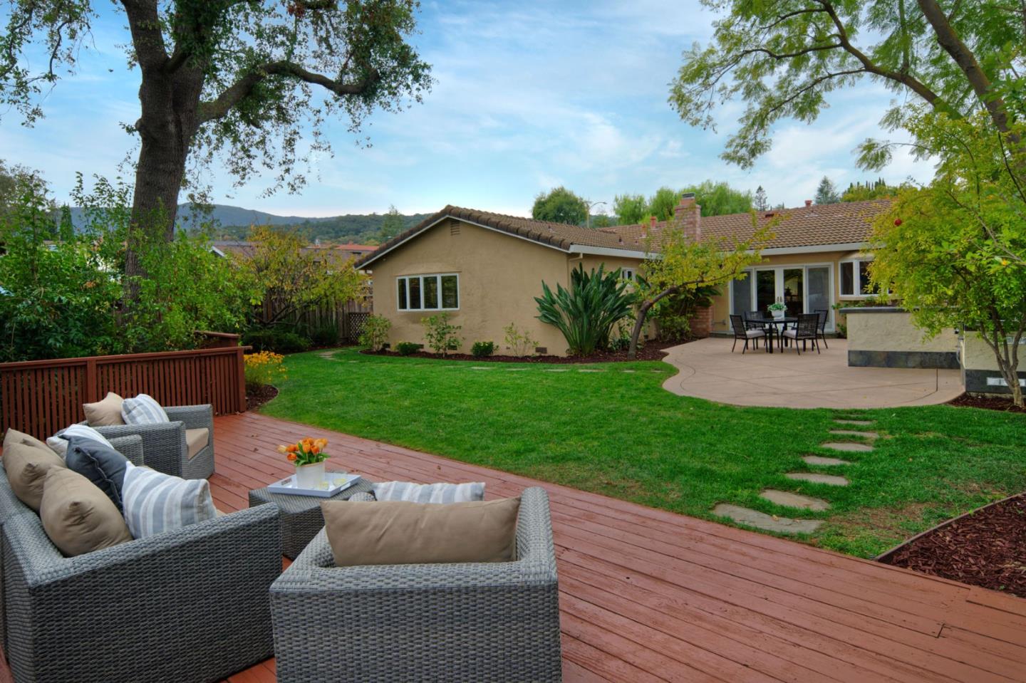 Detail Gallery Image 34 of 43 For 6228 via De Adrianna, San Jose,  CA 95120 - 3 Beds | 2 Baths