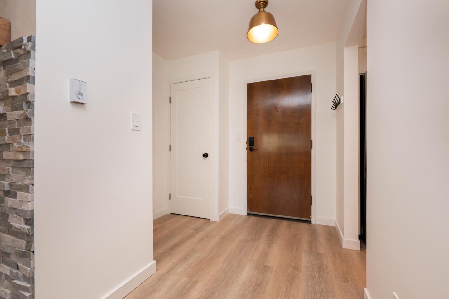 Detail Gallery Image 5 of 55 For 490 Mariners Island Blvd #102,  San Mateo,  CA 94404 - 1 Beds | 1 Baths