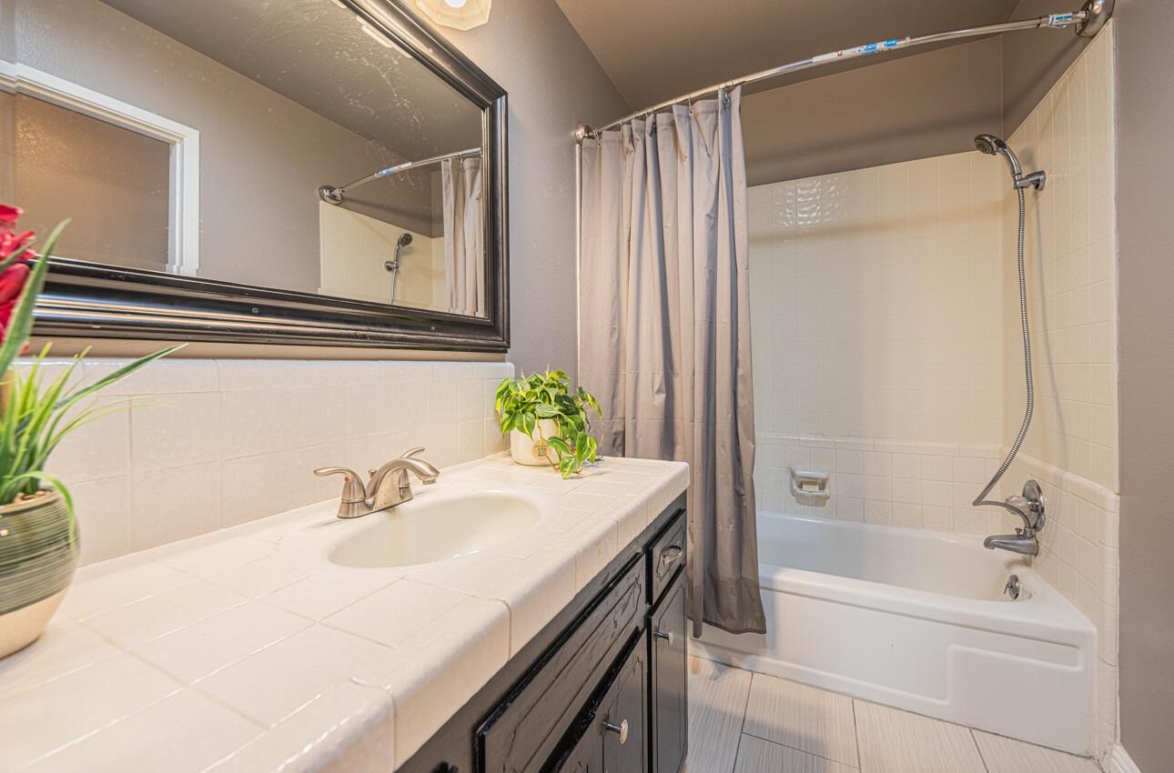 Detail Gallery Image 44 of 54 For 7561 Chester Dr, Salinas,  CA 93907 - 3 Beds | 2 Baths