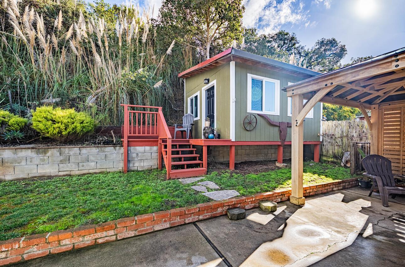 Detail Gallery Image 5 of 54 For 7561 Chester Dr, Salinas,  CA 93907 - 3 Beds | 2 Baths