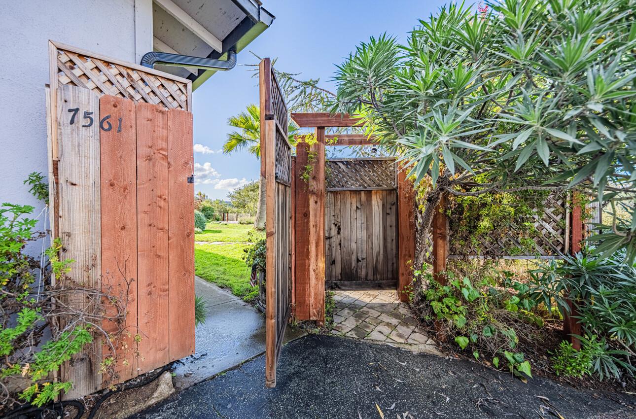 Detail Gallery Image 9 of 54 For 7561 Chester Dr, Salinas,  CA 93907 - 3 Beds | 2 Baths