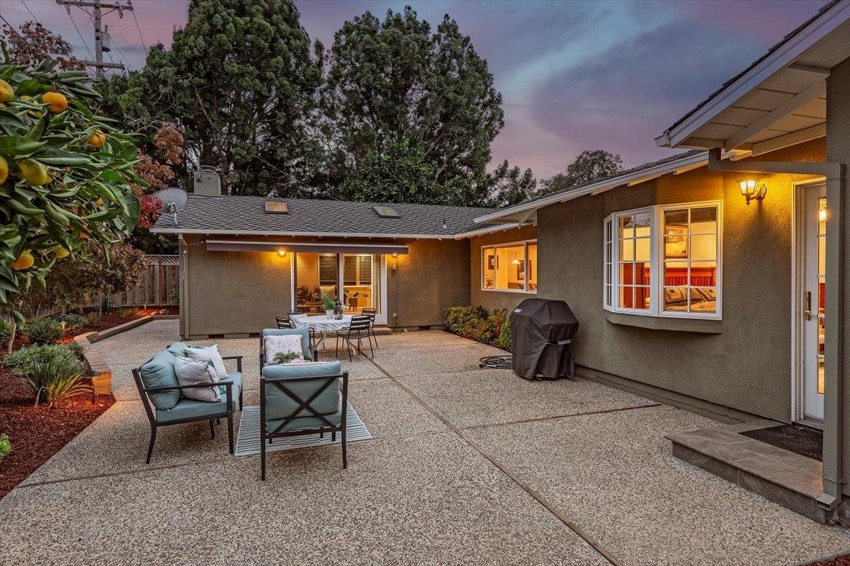 Detail Gallery Image 10 of 41 For 12058 Candy Ln, Saratoga,  CA 95070 - 4 Beds | 2/1 Baths