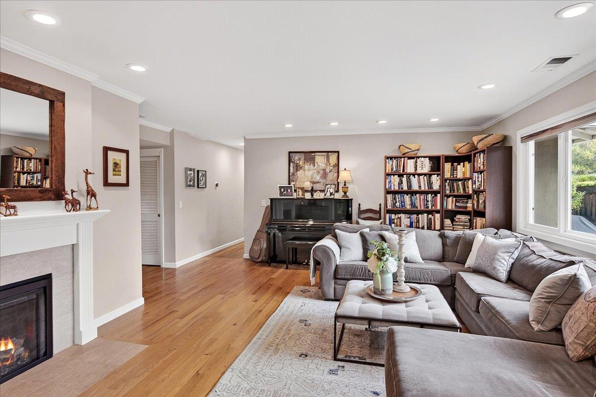 Detail Gallery Image 21 of 41 For 12058 Candy Ln, Saratoga,  CA 95070 - 4 Beds | 2/1 Baths