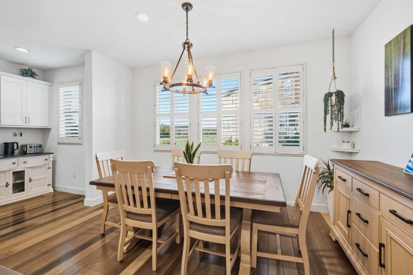 Detail Gallery Image 11 of 30 For 325 Skyforest Way, Scotts Valley,  CA 95066 - 4 Beds | 2/1 Baths