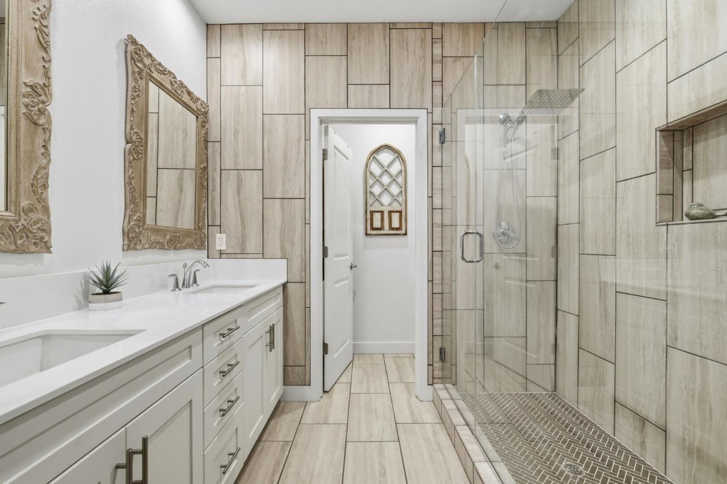 Detail Gallery Image 18 of 30 For 325 Skyforest Way, Scotts Valley,  CA 95066 - 4 Beds | 2/1 Baths