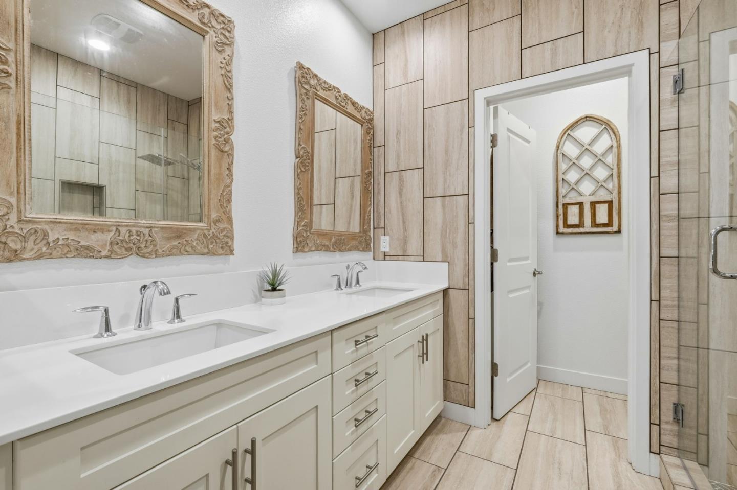 Detail Gallery Image 19 of 30 For 325 Skyforest Way, Scotts Valley,  CA 95066 - 4 Beds | 2/1 Baths