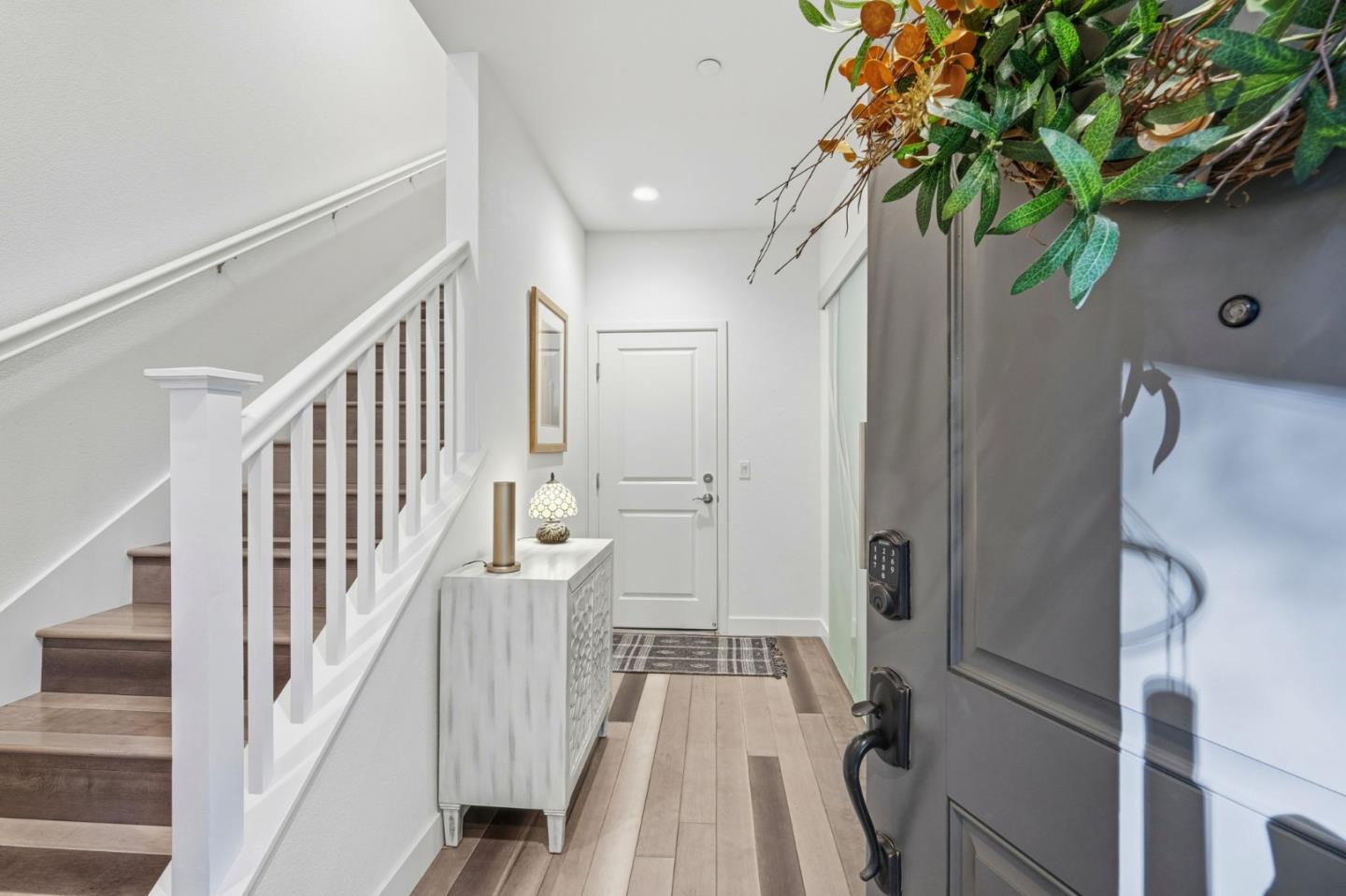 Detail Gallery Image 4 of 30 For 325 Skyforest Way, Scotts Valley,  CA 95066 - 4 Beds | 2/1 Baths