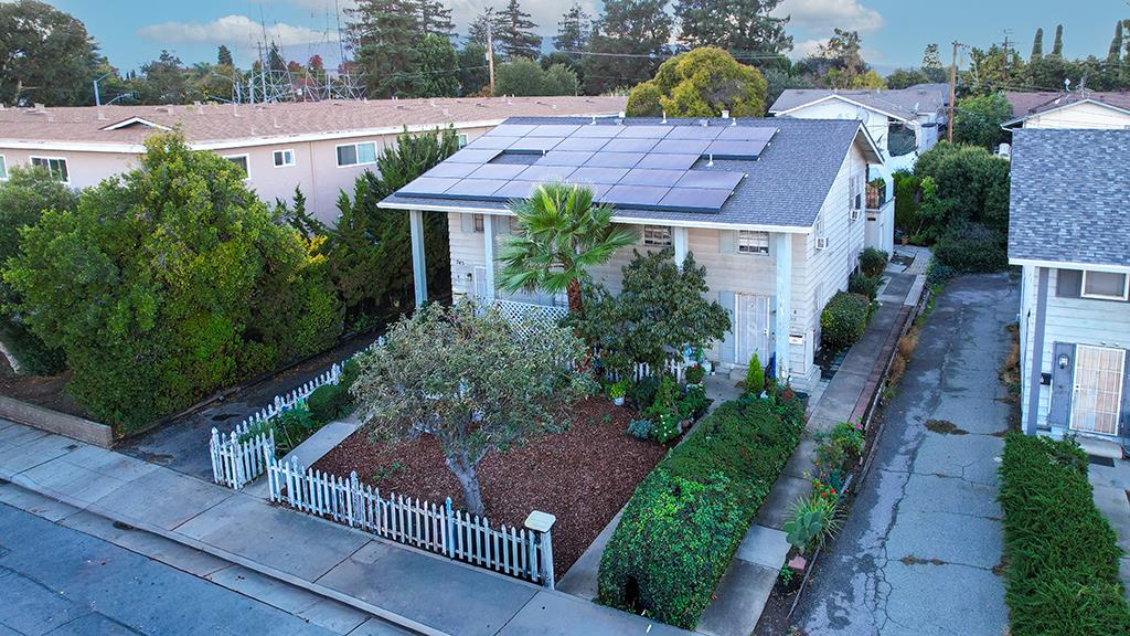 Detail Gallery Image 6 of 30 For 745 Reseda Dr, Sunnyvale,  CA 94087 - – Beds | – Baths