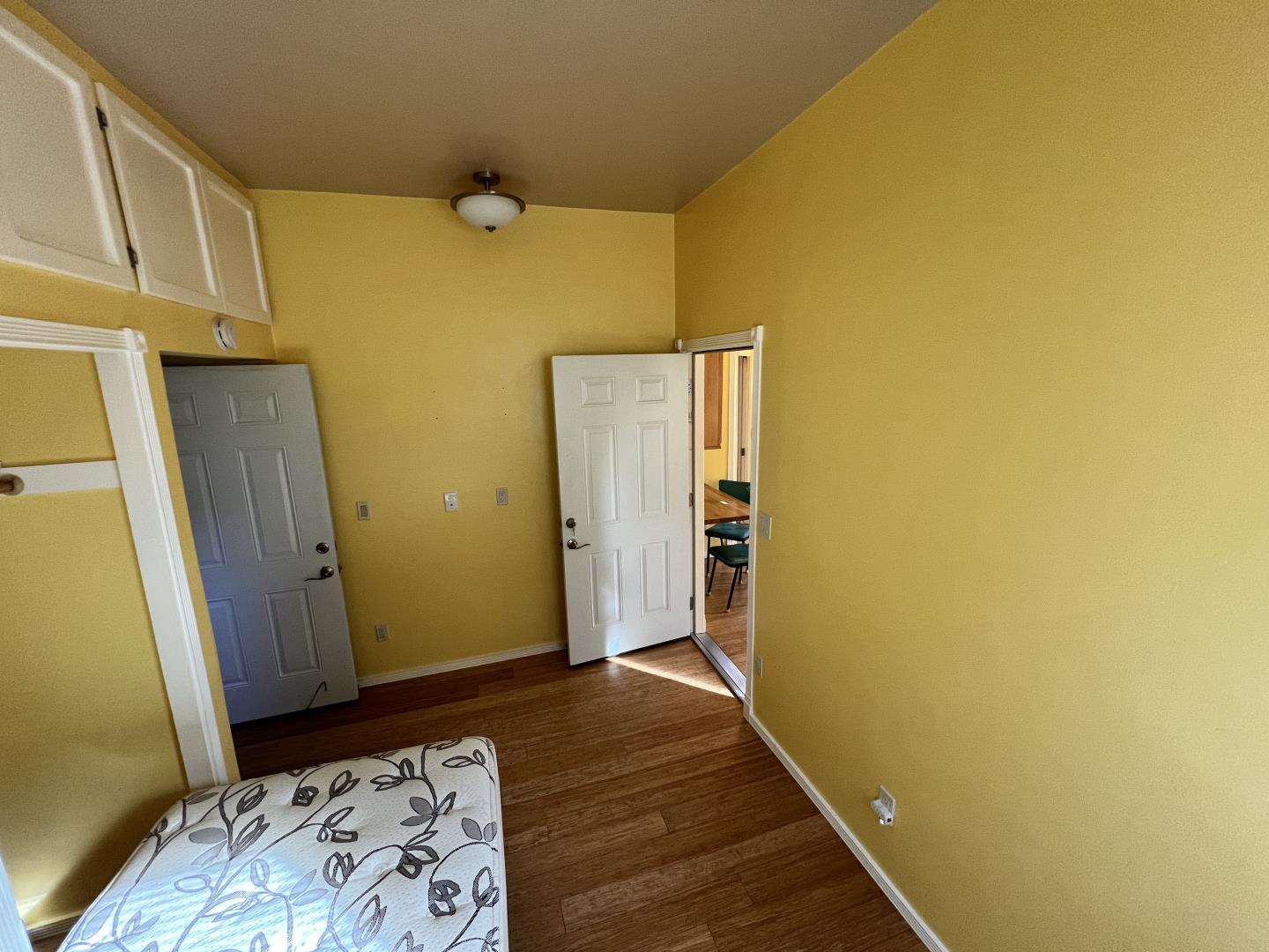 Detail Gallery Image 5 of 18 For 813 N Branciforte Ave, Santa Cruz,  CA 95062 - 2 Beds | 2 Baths