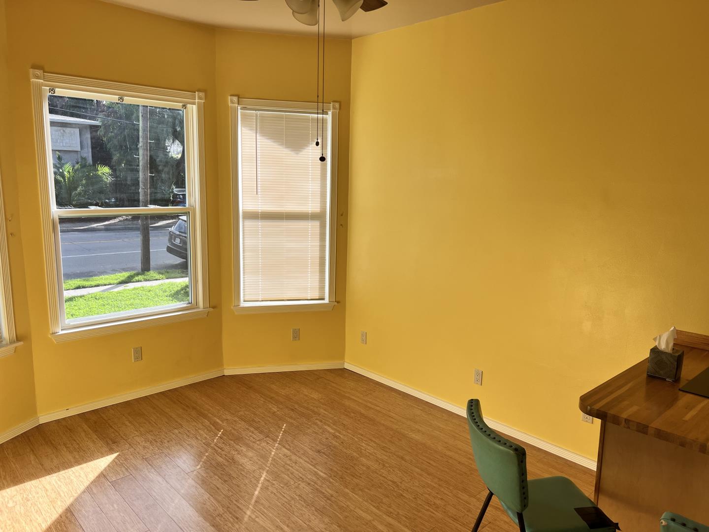 Detail Gallery Image 9 of 18 For 813 N Branciforte Ave, Santa Cruz,  CA 95062 - 2 Beds | 2 Baths