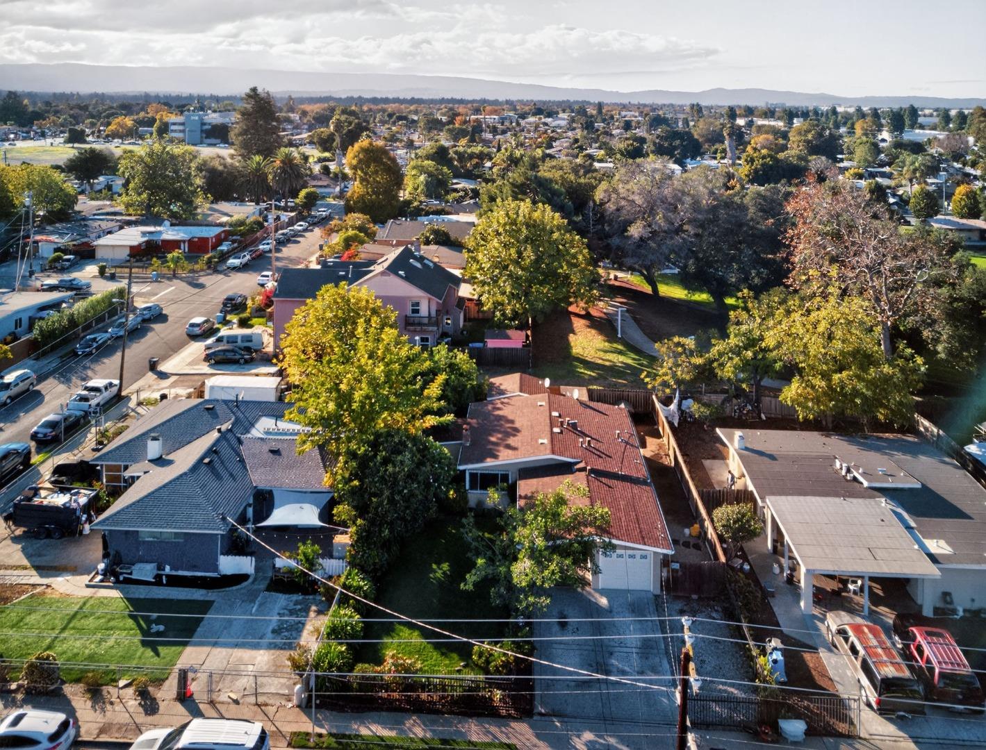 Detail Gallery Image 23 of 38 For 2509 Illinois St, East Palo Alto,  CA 94303 - 3 Beds | 1 Baths