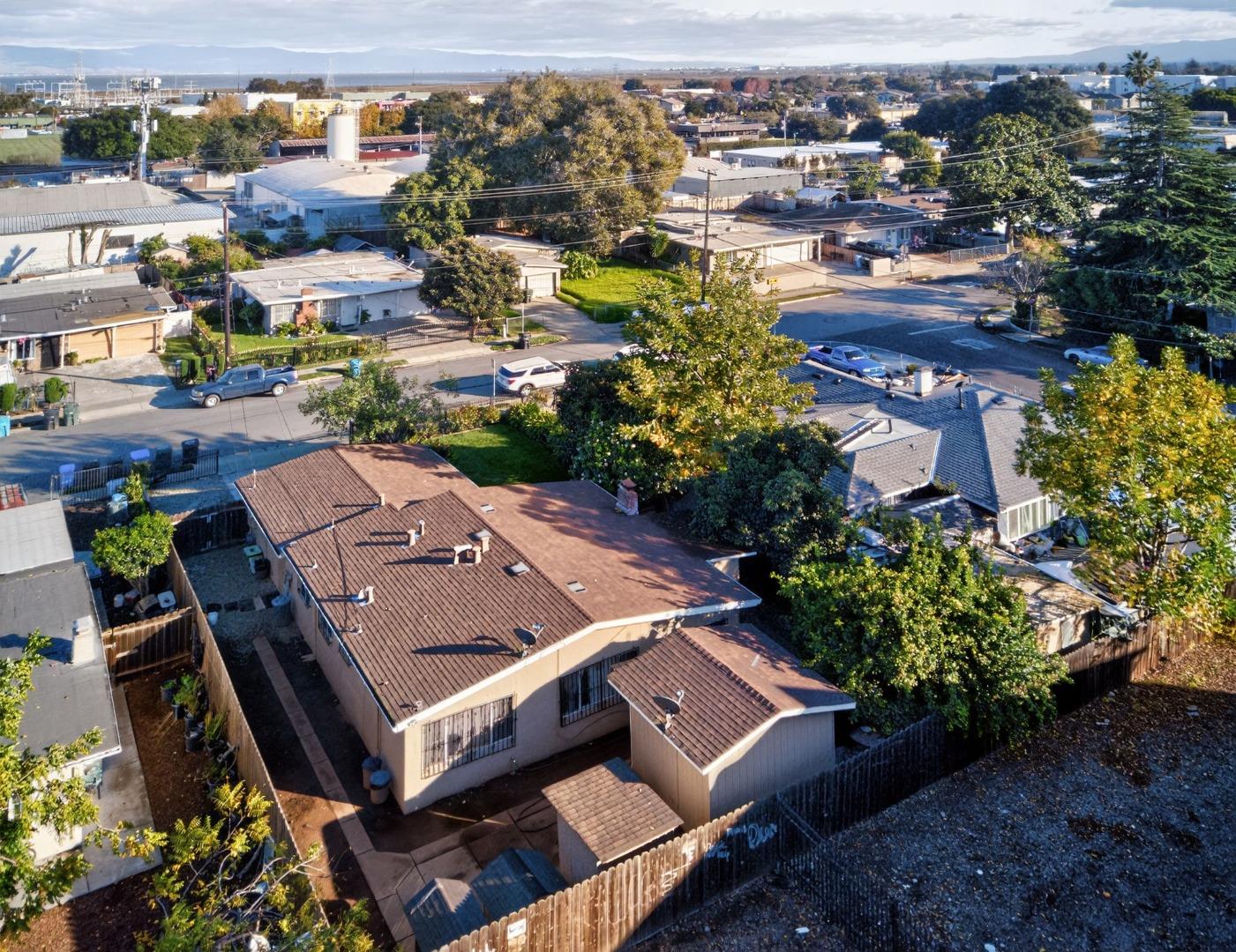 Detail Gallery Image 36 of 38 For 2509 Illinois St, East Palo Alto,  CA 94303 - 3 Beds | 1 Baths