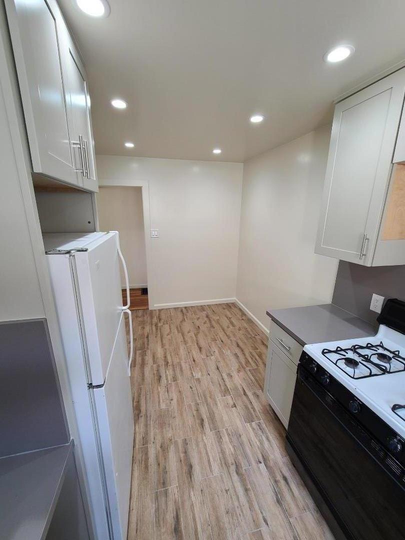 Detail Gallery Image 5 of 15 For 1238 El Camino Real #2,  Burlingame,  CA 94010 - 1 Beds | 1 Baths